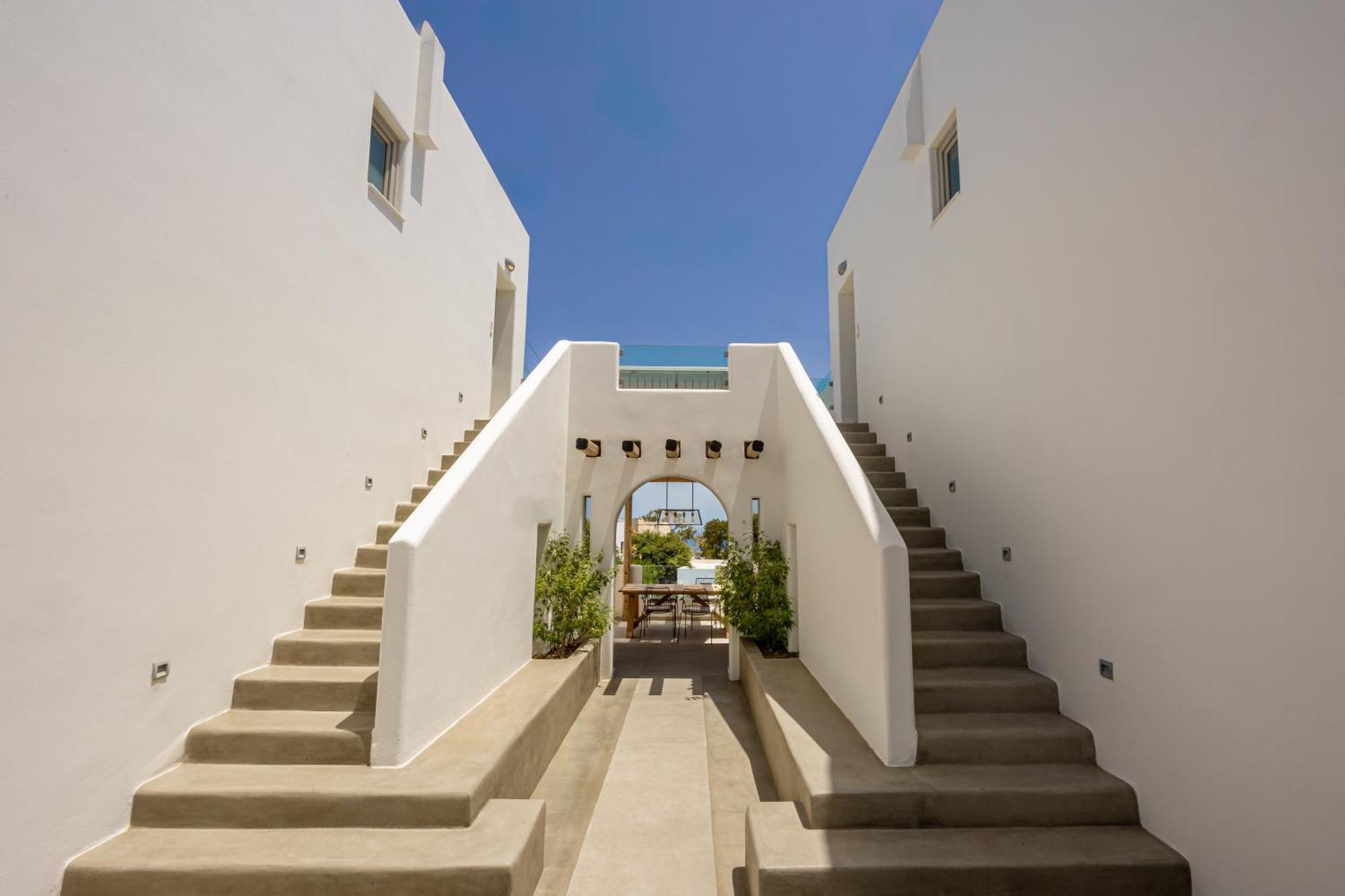 Altera Pars Suites Mesaria Exterior foto